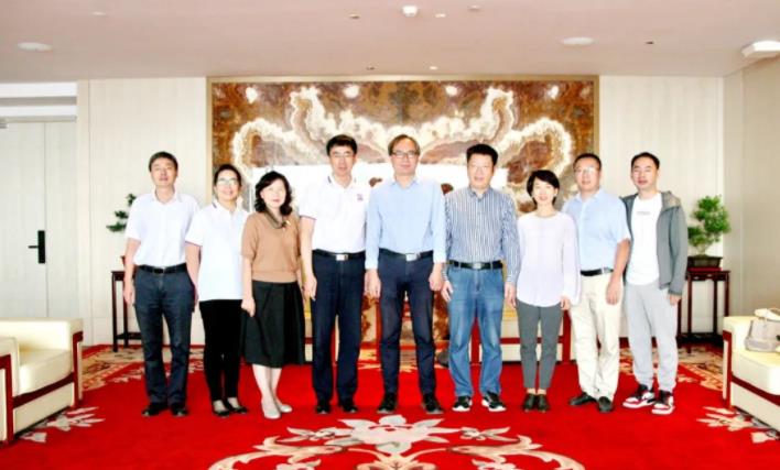 西北大学领导莅临壹定发股份考察交流 西北大学领导莅临壹定发股份考察交流
