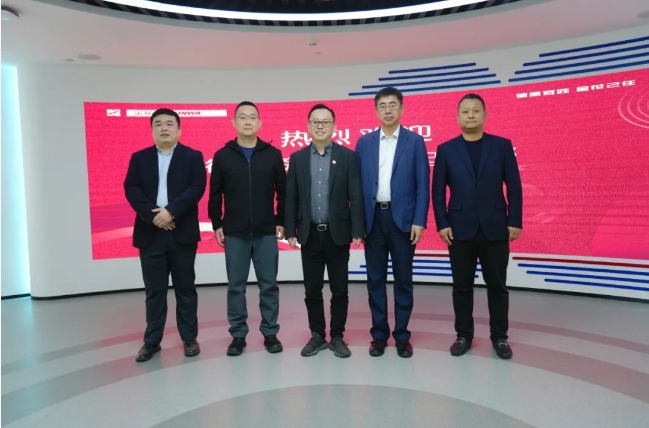 西安交通大学生命科与技术学院院长徐峰、西京医院脊柱科主任医师丁坦莅临壹定发股份考察交流 西安交通大学生命科与技术学院院长徐峰、西京医院脊柱科主任医师丁坦莅临壹定发股份考察交流
